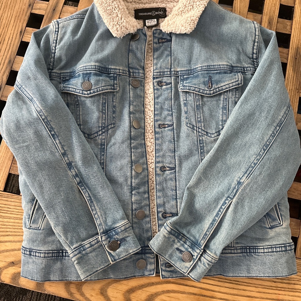 Never worn Treasure Bond kids Jean jacket size M 8/10